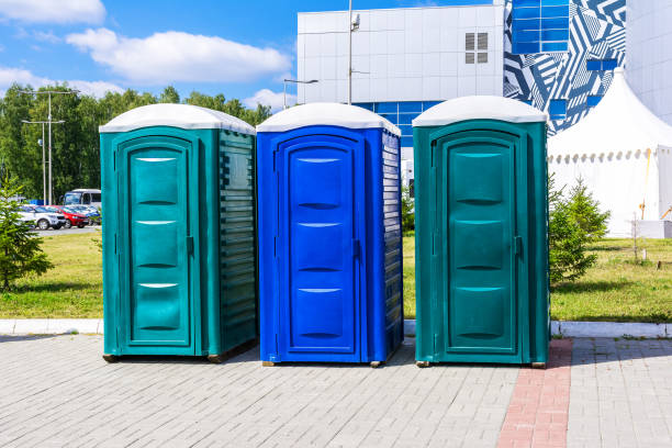 Portable Restroom Setup and Delivery in Elmwood, LA